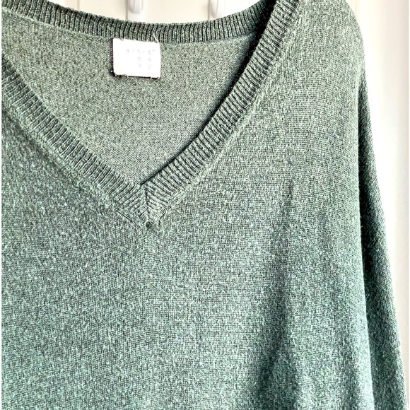 A New Day Sweater Green - Picture 3 of 6